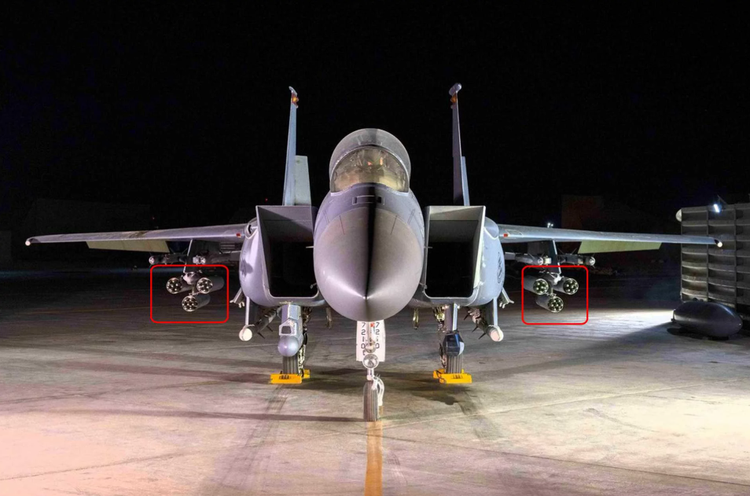 F-15E har fått nya robotar för ...