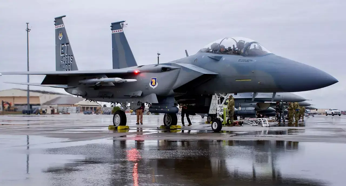 US Air Force skulle kunna köpa ytterligare sex uppgraderade F-15EX Eagle II jaktplan till en kostnad av mer än 80 miljoner USD och öka sin flotta till 110 flygplan