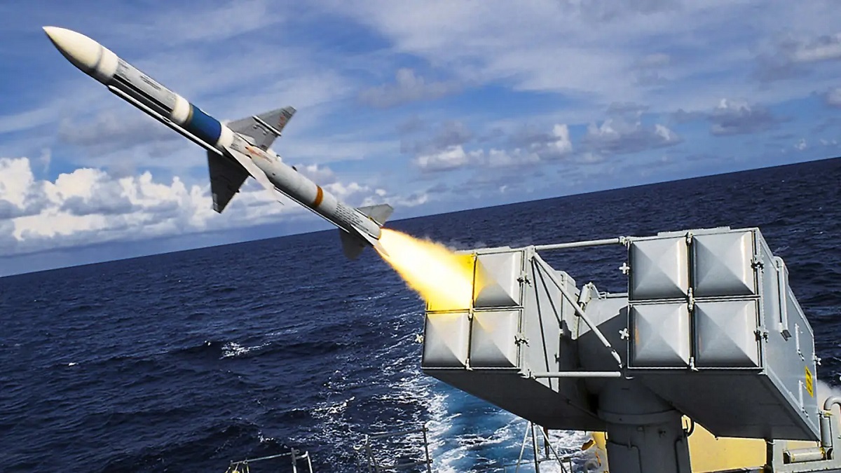 Belgien har köpt Sea Sparrow-missiler från Tyskland och kan snart komma att beväpnas med Buk-system för luftvärnsrobotar