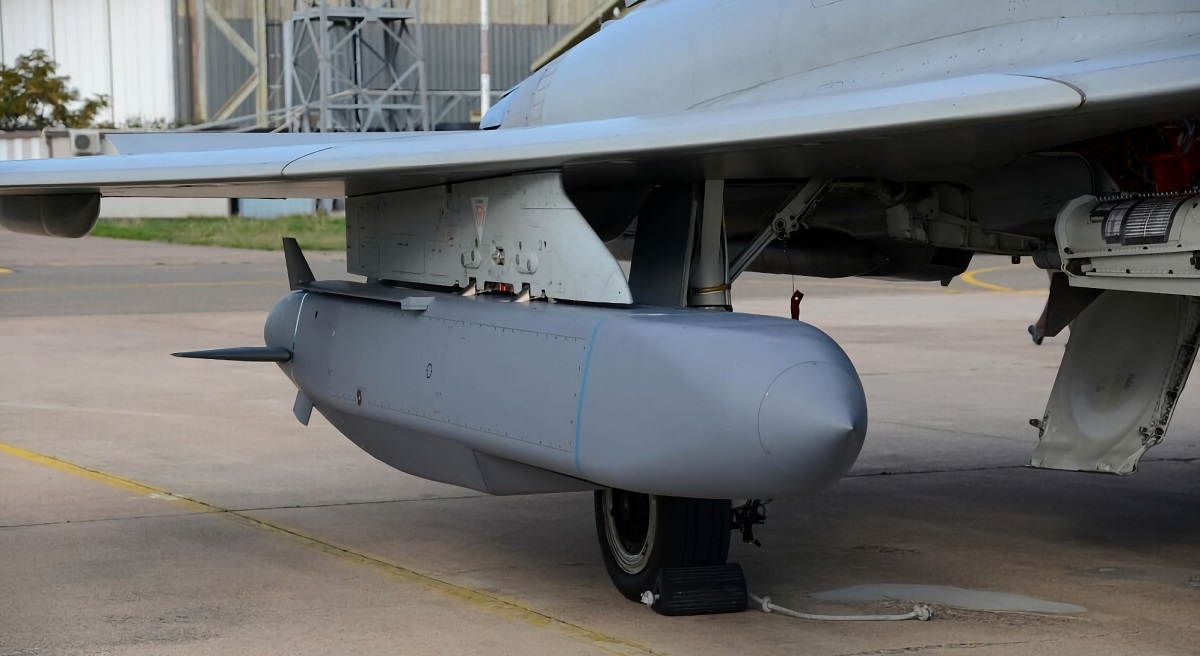 100% träffsäkerhet - Storm Shadow-missiler med en räckvidd på över 250 km förstör effektivt ryska militära mål långt bakom frontlinjerna