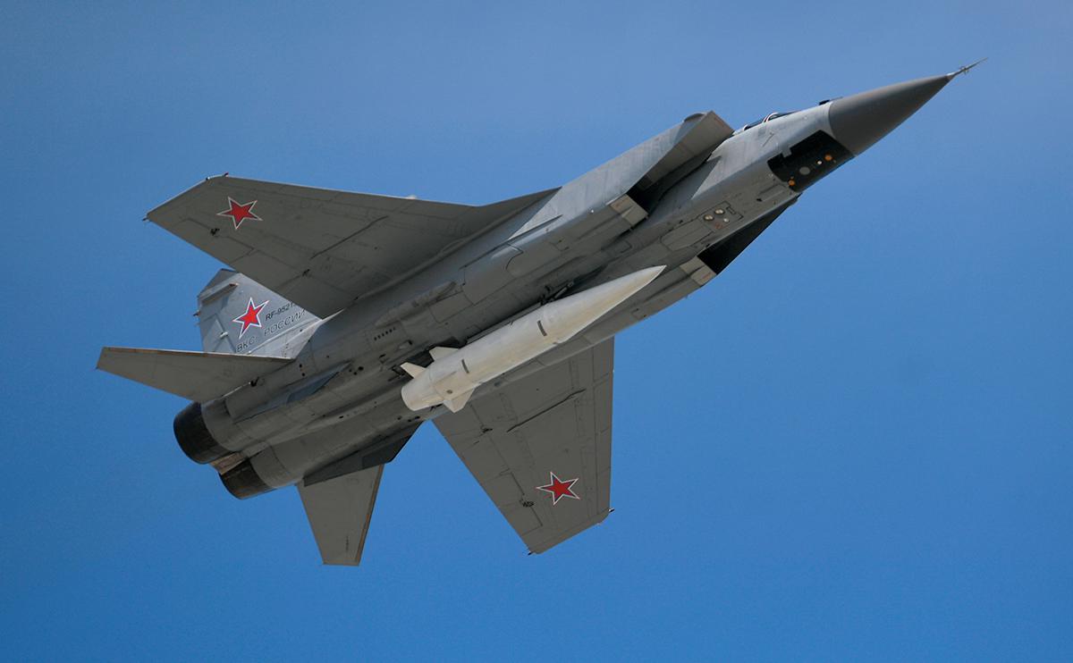 MiG-31K förlorade sin Kh-47M2 pseudohypersonliga missil på ryskt territorium, och en månad senare hittades den av en traktorförare fastklämd i marken