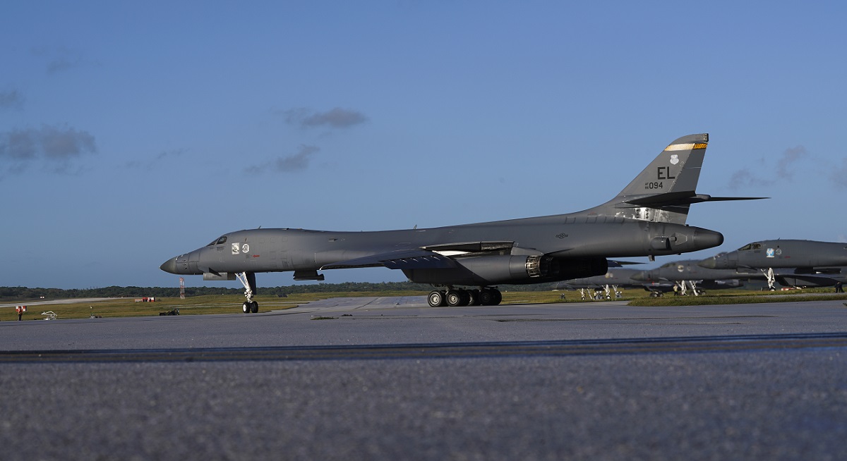 USA placerar ut Rockwell B-1B Lancer strategiska överljudsbombplan i Sverige för första gången någonsin