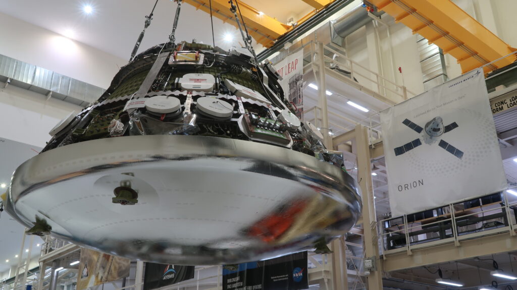 NASA slutför monteringen av rymdfarkosten Orion för uppdraget till månen och går vidare till testning