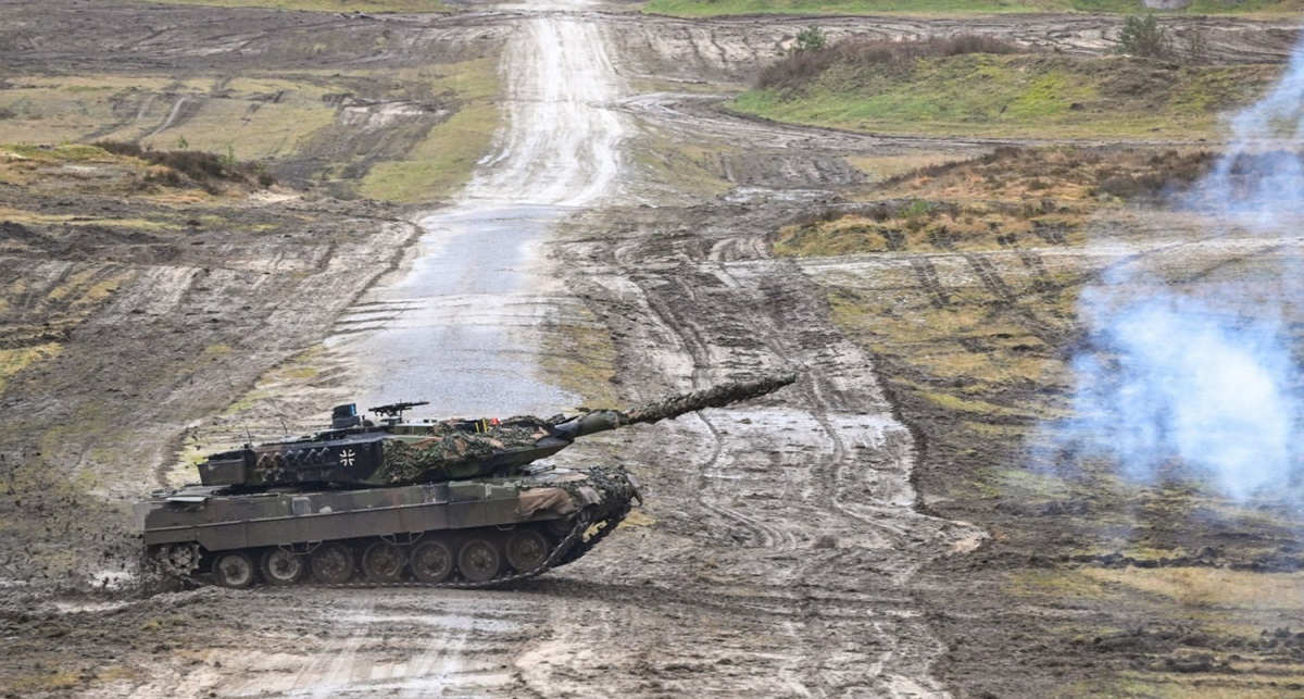 Leopard 2A6 i Ukraina vinner striden mot två ryska T-80BV stridsvagnar