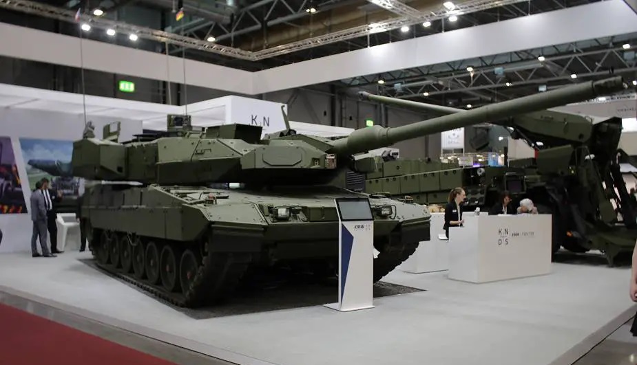 KMW visar den första demonstrationen av den toppmoderna stridsvagnen Leopard 2A8 värd mer än 30 miljoner USD