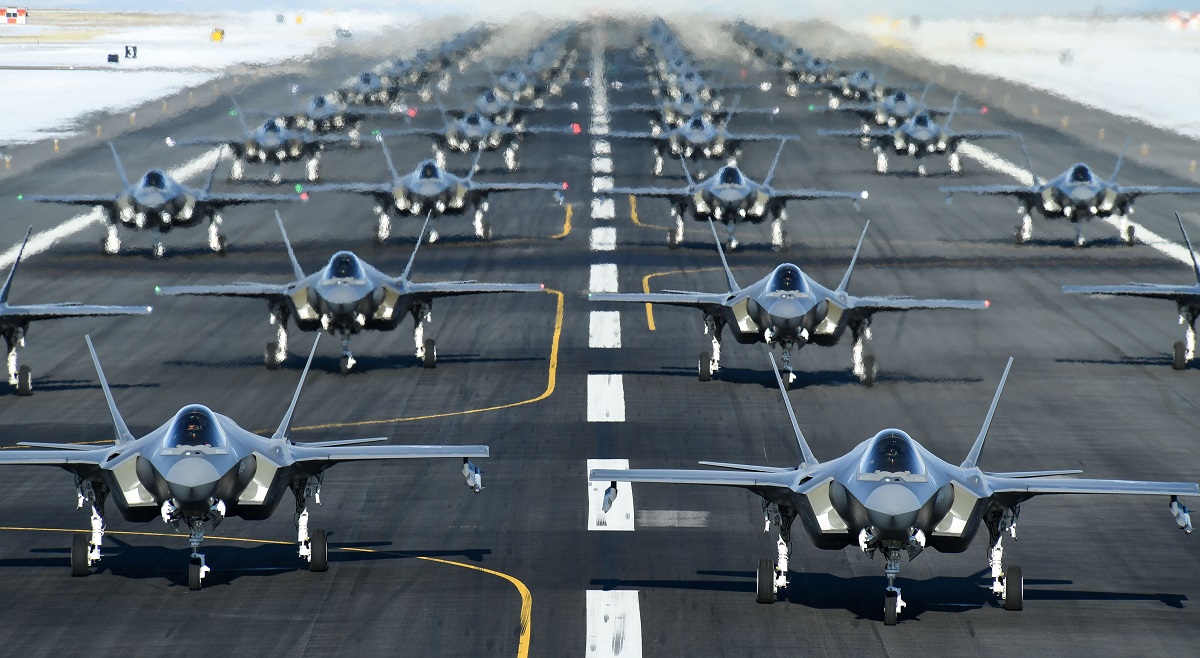Lockheed Martin och Tyskland har undertecknat det första kontraktet inom ramen för det 9 miljarder dollar stora anskaffningsprogrammet för femte generationens stridsflygplan F-35 Lightning II