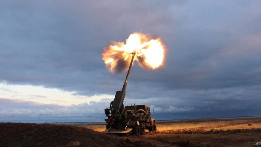 Ukrainas uppgraderade haubits 2S22 Bogdana kan skjuta amerikanska precisionsstyrda granater av typen M982 Excalibur