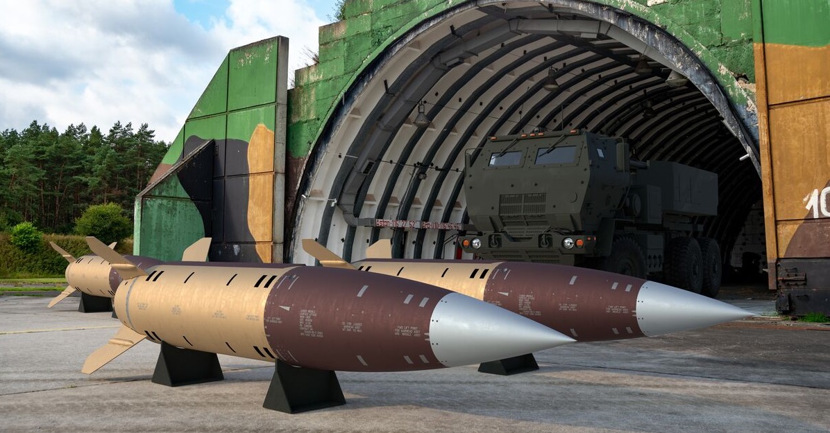 USA:s armé redo att överlämna ballistiska ATACMS-missiler till Ukraina så snart Joe Biden fattat ett beslut