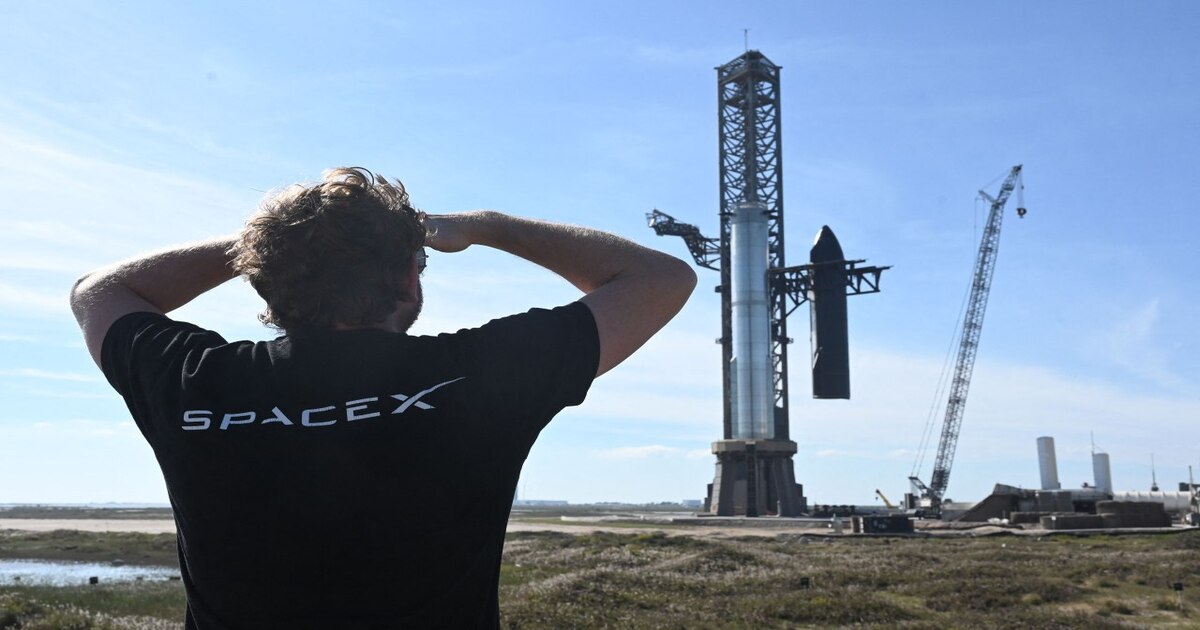 SpaceX avfyrar Starship Raptor-motorer inför fjärde testflygningen
