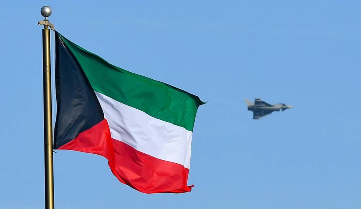 Kuwait har fått fyra europeiska stridsflygplan av typen Eurofighter Typhoon enligt ett kontrakt värt 9 miljarder dollar