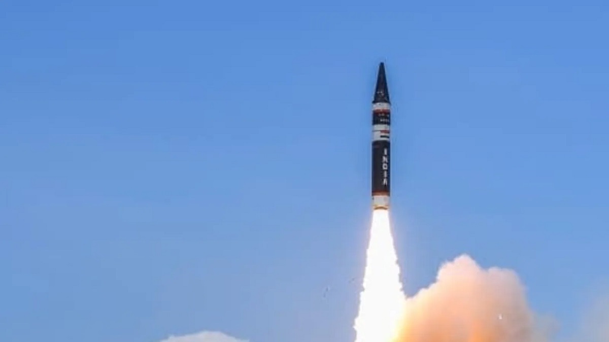 Indien provskjuter nästa generations ballistiska missil Agni Prime med en räckvidd på upp till 2 000 km