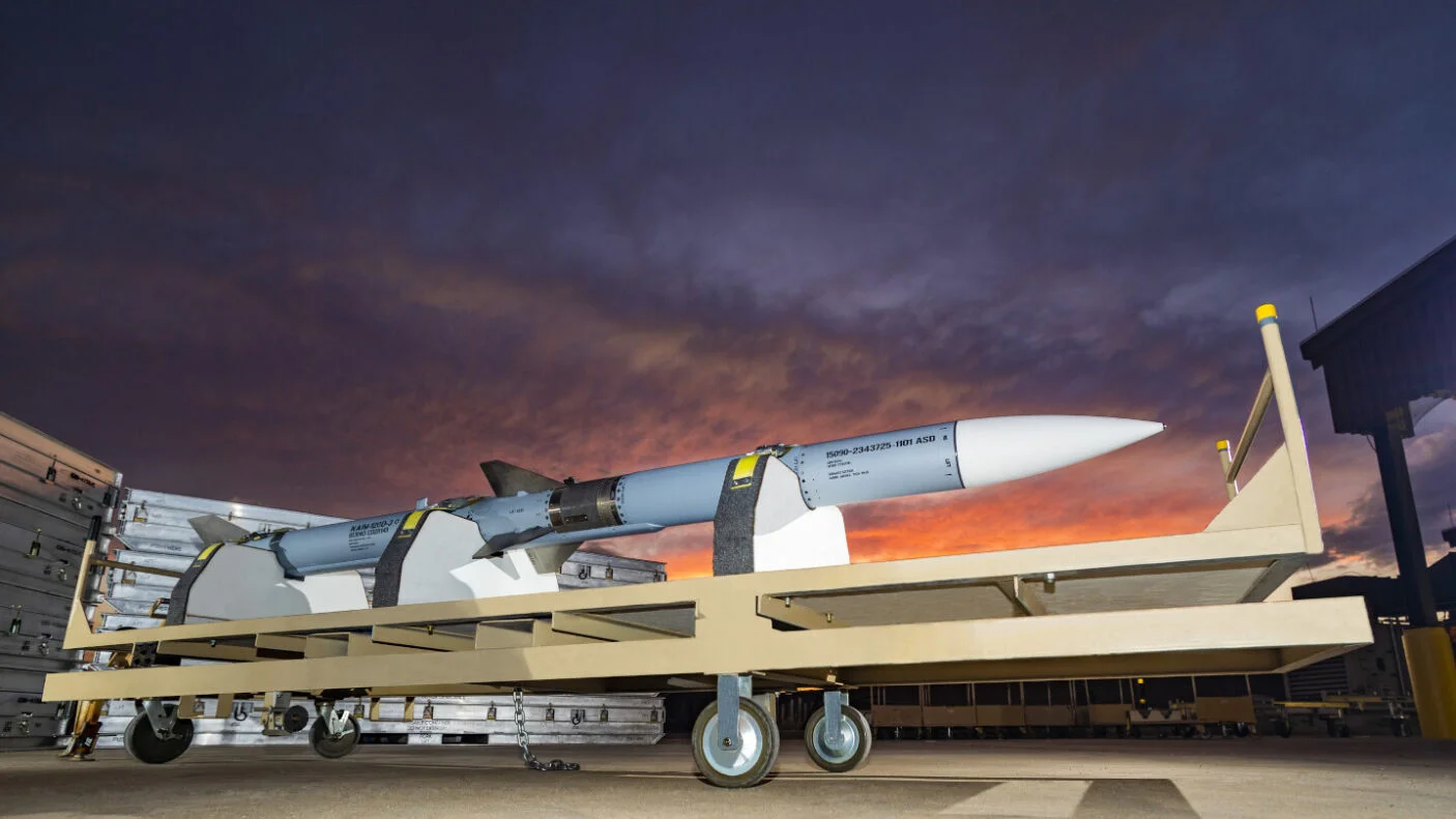 Litauen vill köpa 36 medeldistansrobotar av typen AIM-120C-8 AMRAAM till ett värde av 100 miljoner USD för NASAMS luftförsvarssystem