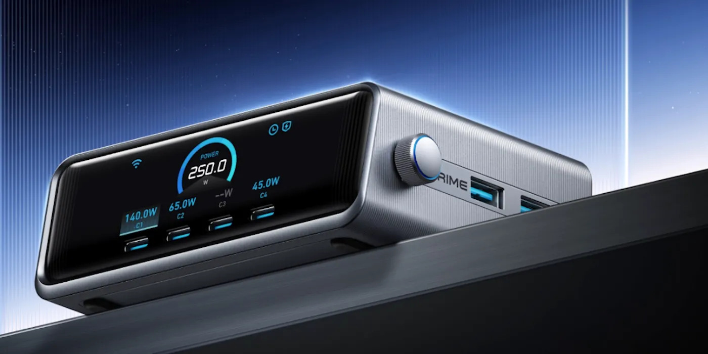 Anker presenterar multifunktionell laddstation med 7 portar