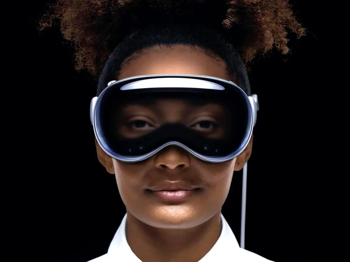 Nu är det här! Apple presenterade Vision Pro, sitt första mixed reality-headset
