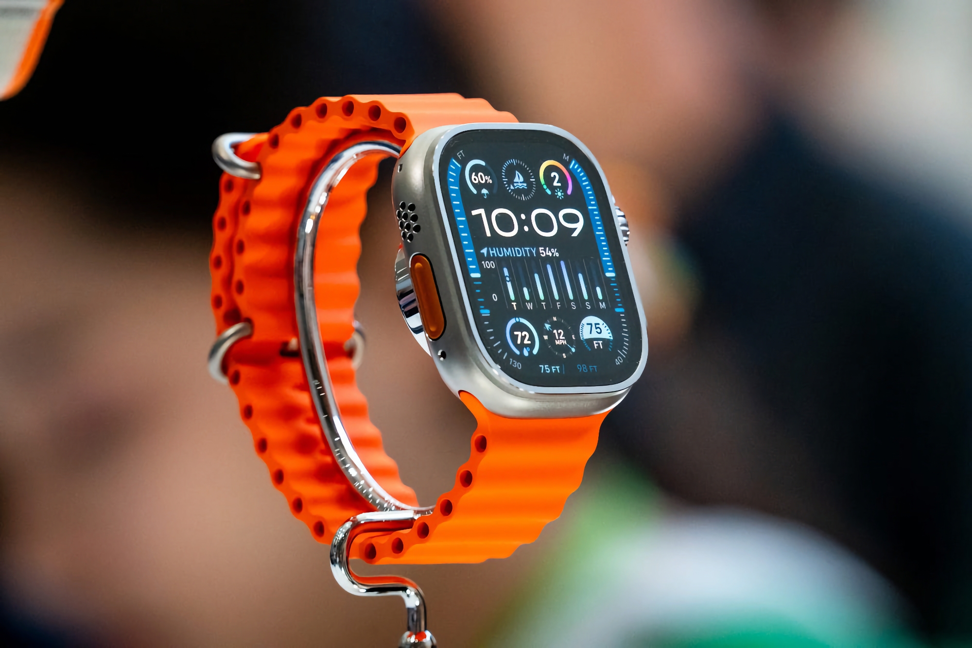 Rykten: Apple Watch Ultra med MicroLED-skärm släpps 2025
