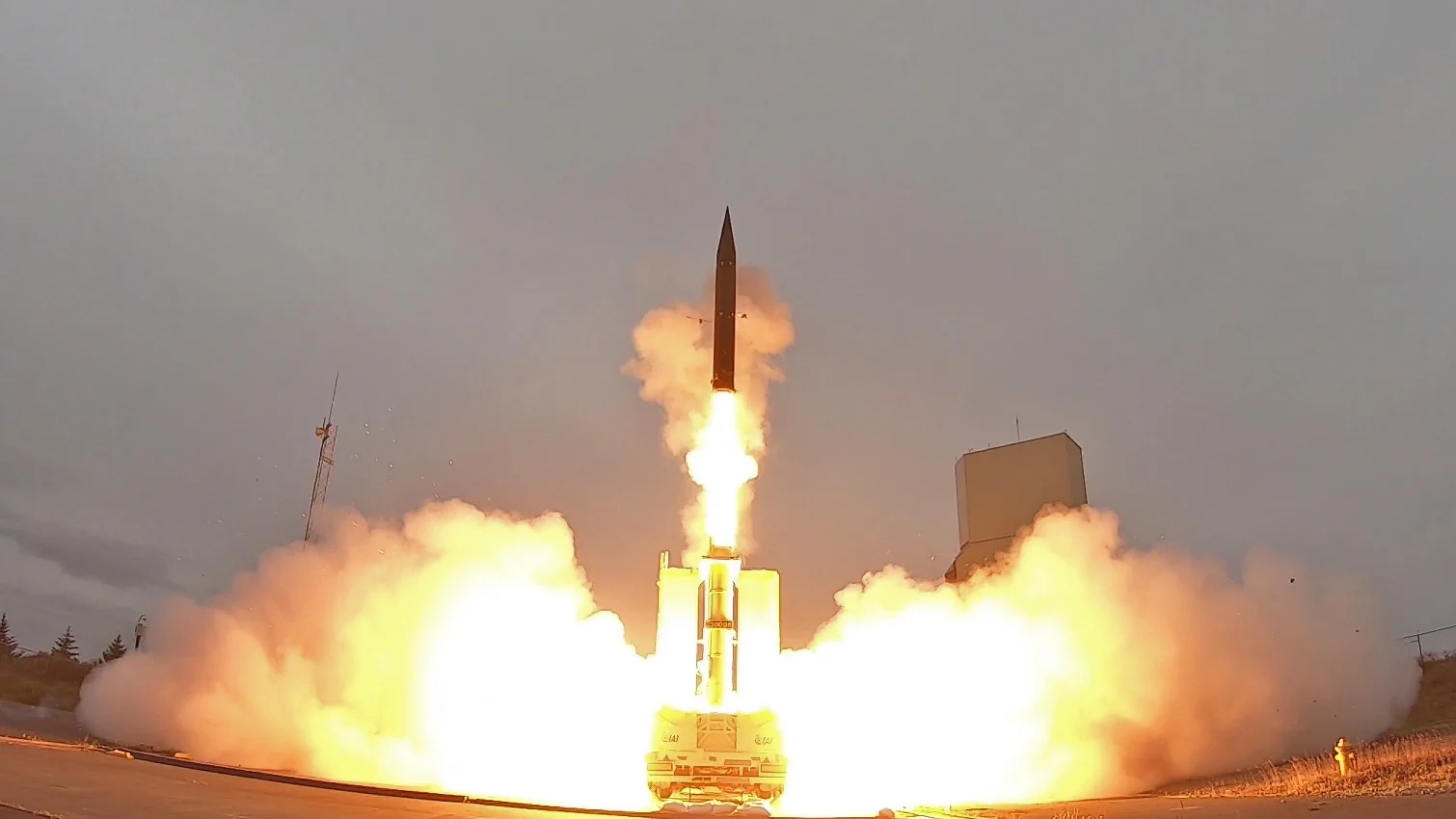 Israel använde det kostsamma missilförsvarssystemet Arrow för att fånga upp en ballistisk missil över Röda havet