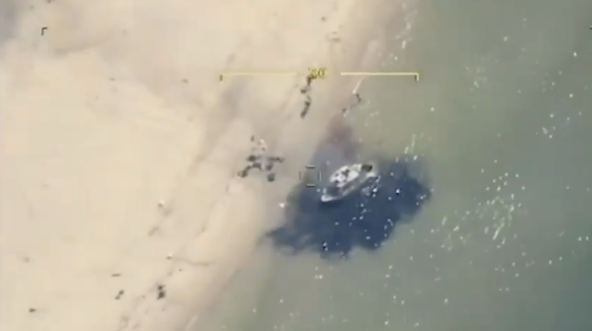 Den ukrainska flottan visade hur Bayraktar TB2 förstörde den ryska båten KS-701 "Tuna" under landstigningen av landstigningsstyrkan