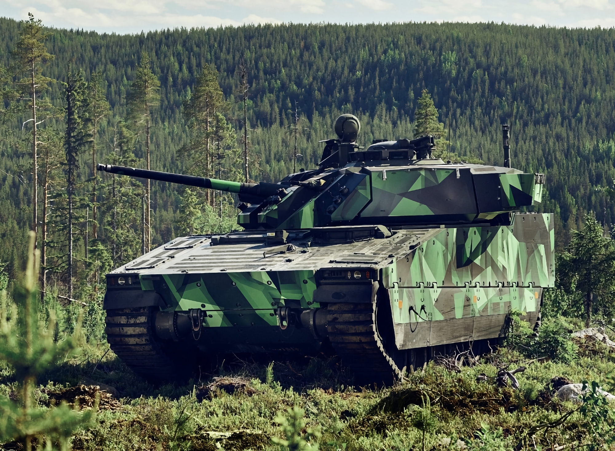Ukraina vill tillverka CV90 infanteristridsfordon tillsammans med Sverige