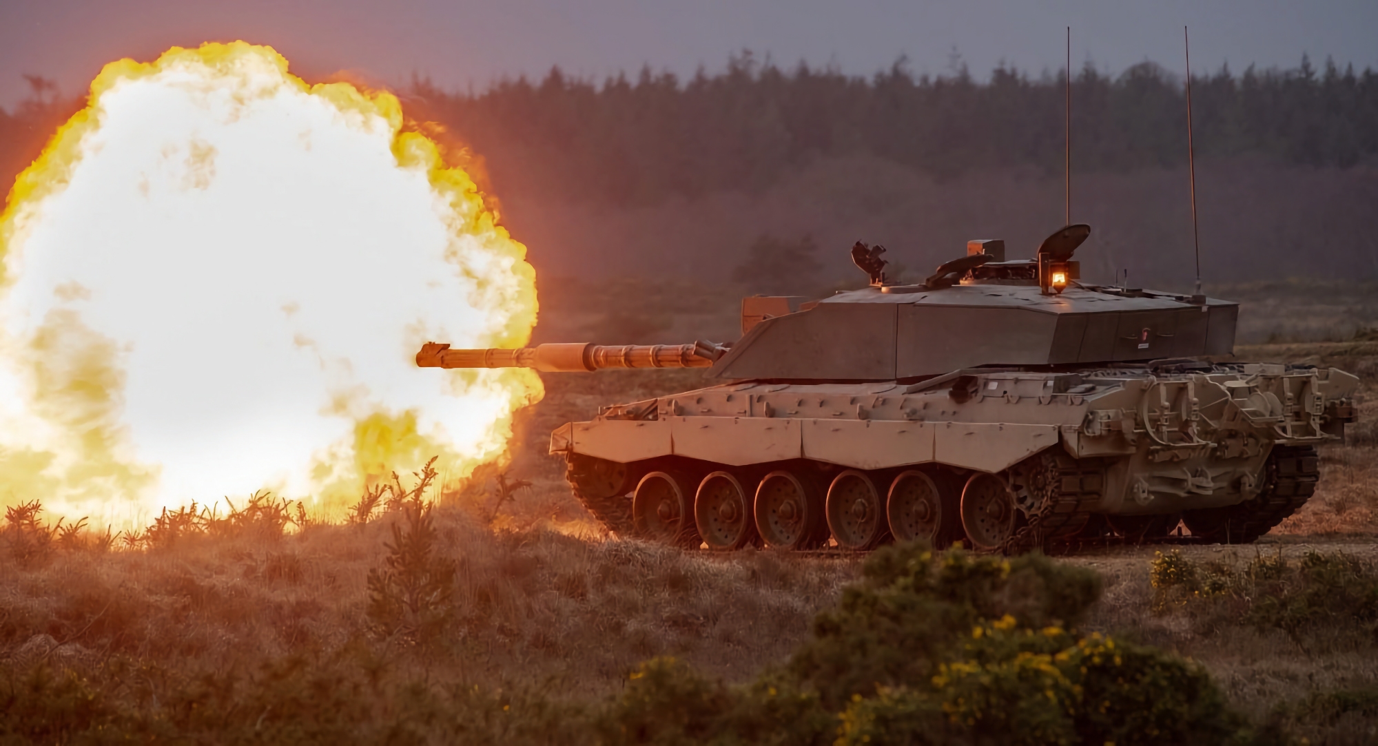 Storbritannien ger Ukraina nytt militärt stödpaket, inklusive ammunition för Challenger 2 och stridsfordon