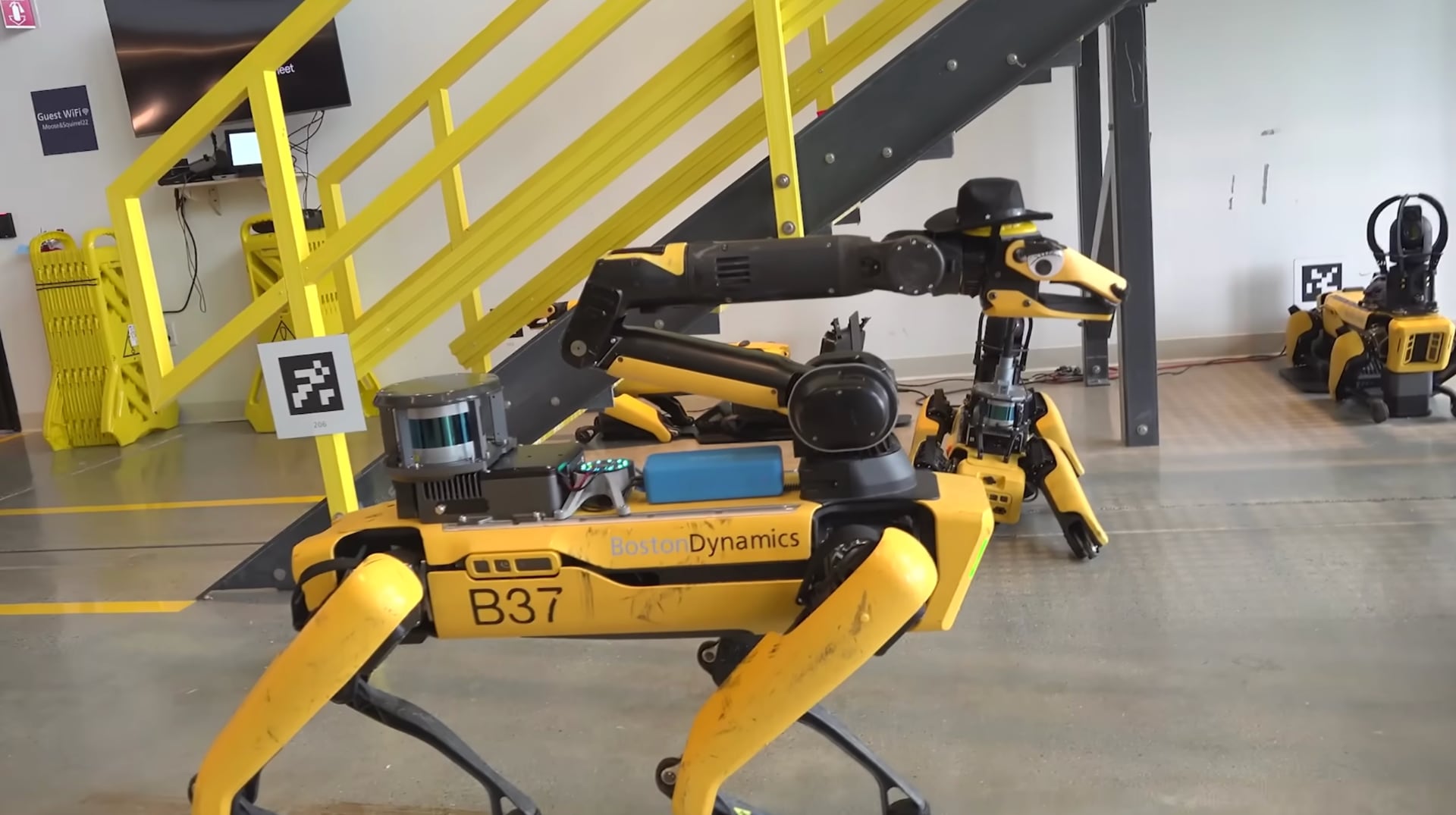 Boston Dynamics lär Spot-roboten att tala (ja, med ChatGPT och andra AI-modeller) - video