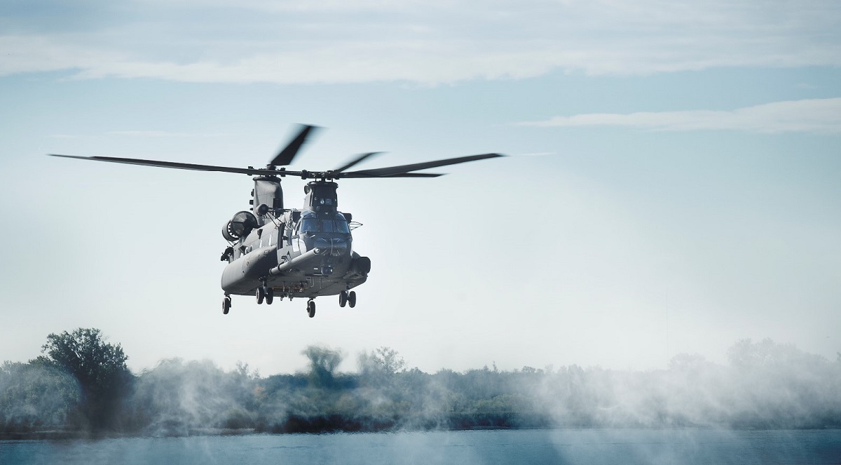 Boeing har fått 793 miljoner dollar för att tillverka sin senaste serie CH-47F Block I Chinook-helikoptrar
