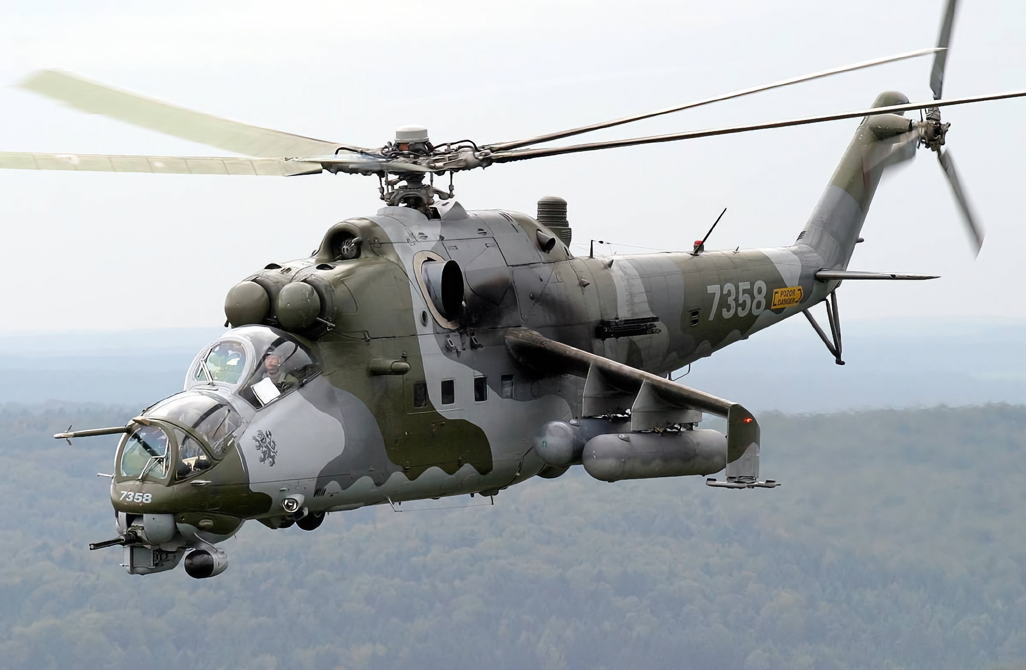 Tjeckien överför en ny omgång Mi-24-helikoptrar till Ukraina