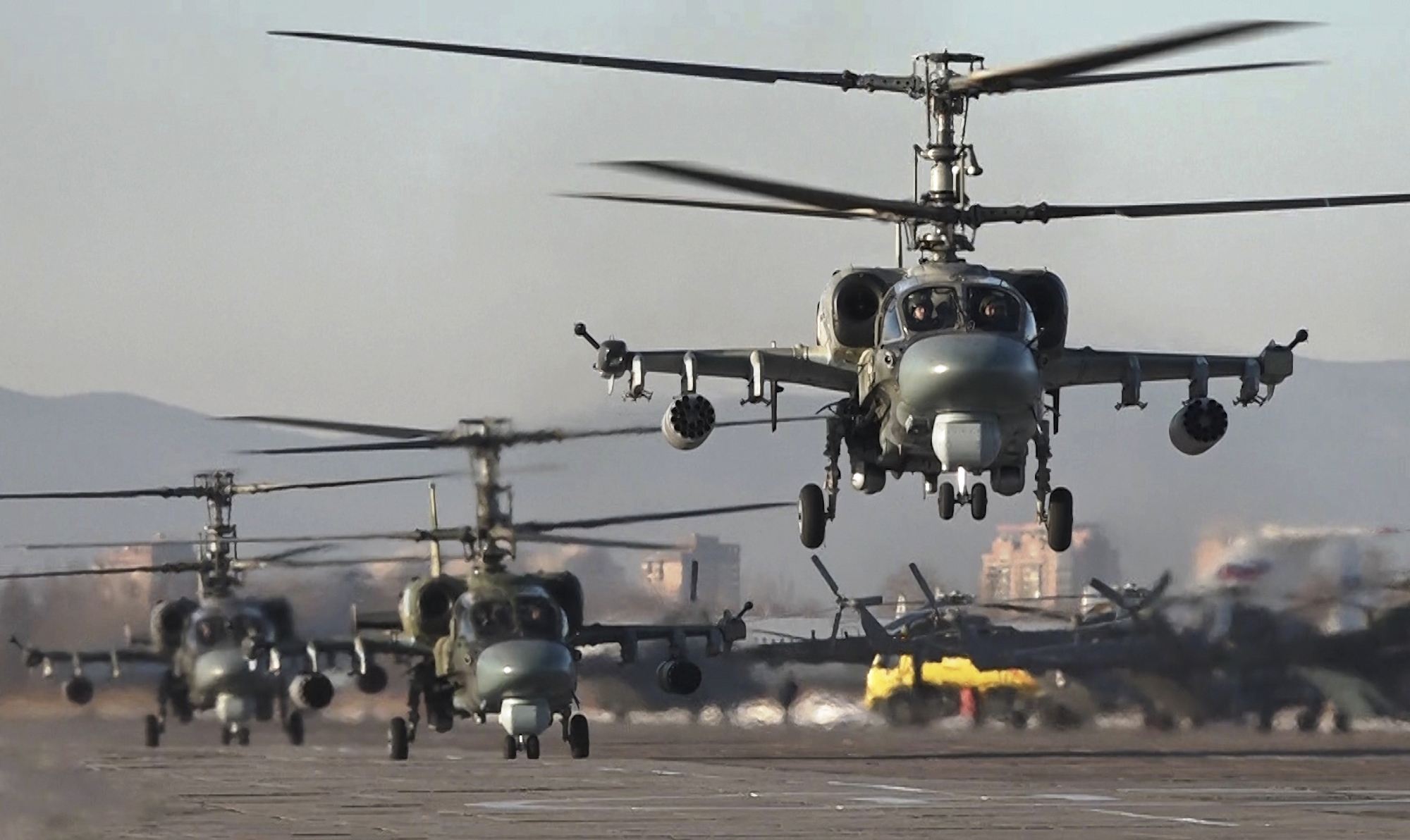 Operation Dragonfly: Ukrainska specialstyrkor förstörde 9 ryska helikoptrar, ett luftförsvarssystem och ammunitionsdepåer på flygfält natten till den 17 oktober