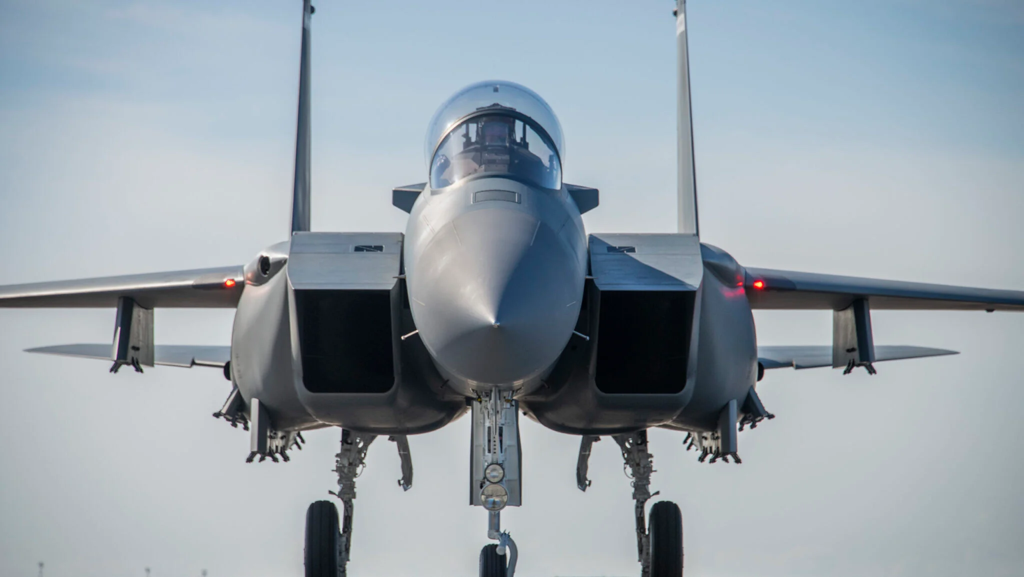 Uppgraderade stridsflygplan av typen F-15EX Eagle II kommer inte att bryta mot den grundläggande tidsplanen trots ett års försening i leveranserna