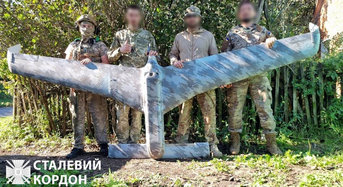 Ukrainas försvarsmakt har för första gången fångat in Rysslands nyaste drönare, Eleron T-16, som kan användas för spaning i alla väder