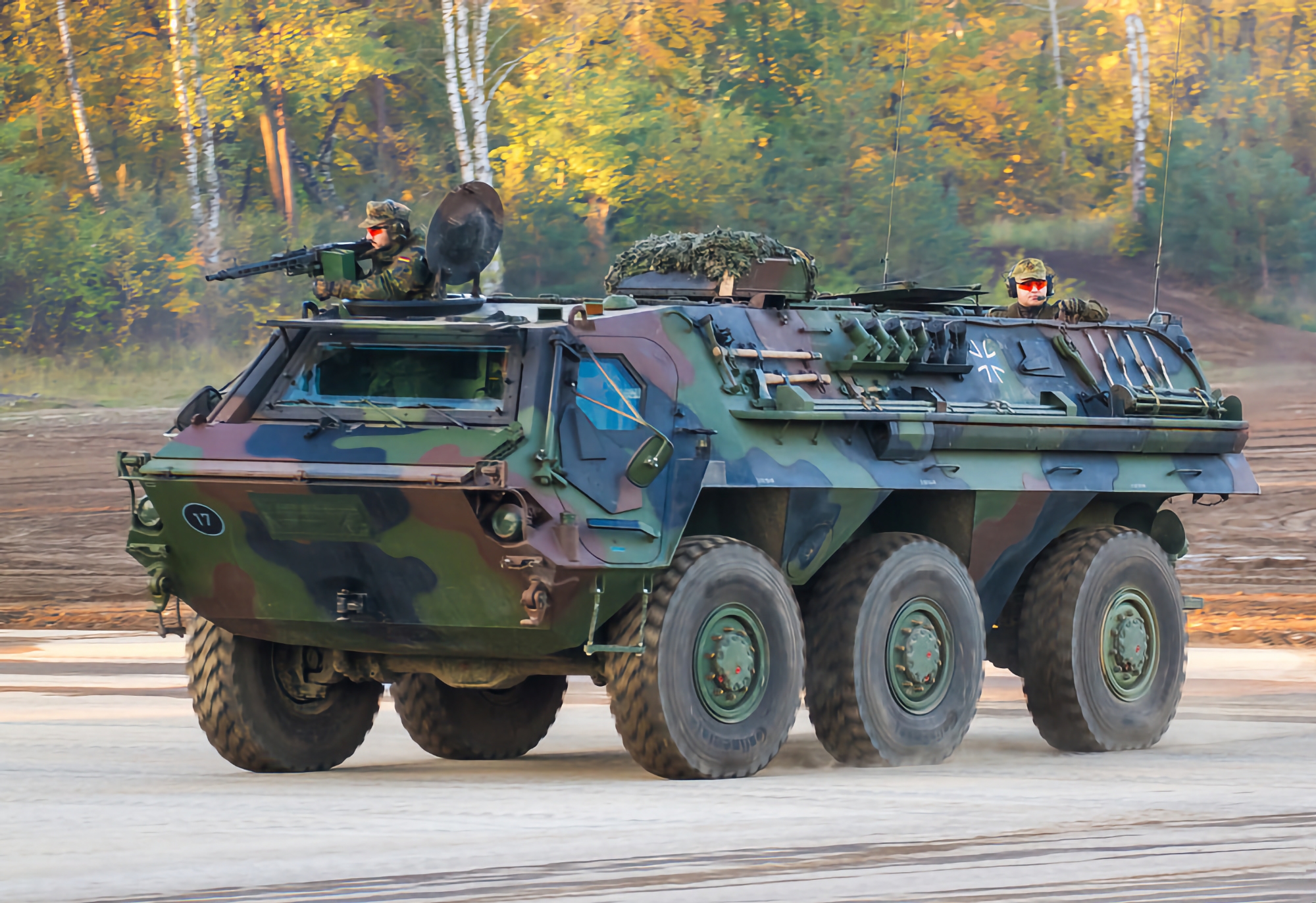 Media: Ukrainas väpnade styrkor kommer att få tyska uppgraderade Fuchs pansarfordon