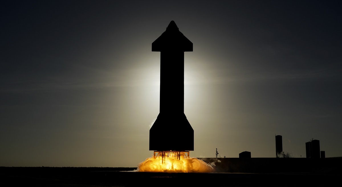 SpaceX genomför statiska avfyrningsprov av nya Starship-prototypmotorer för rymdfarkoster