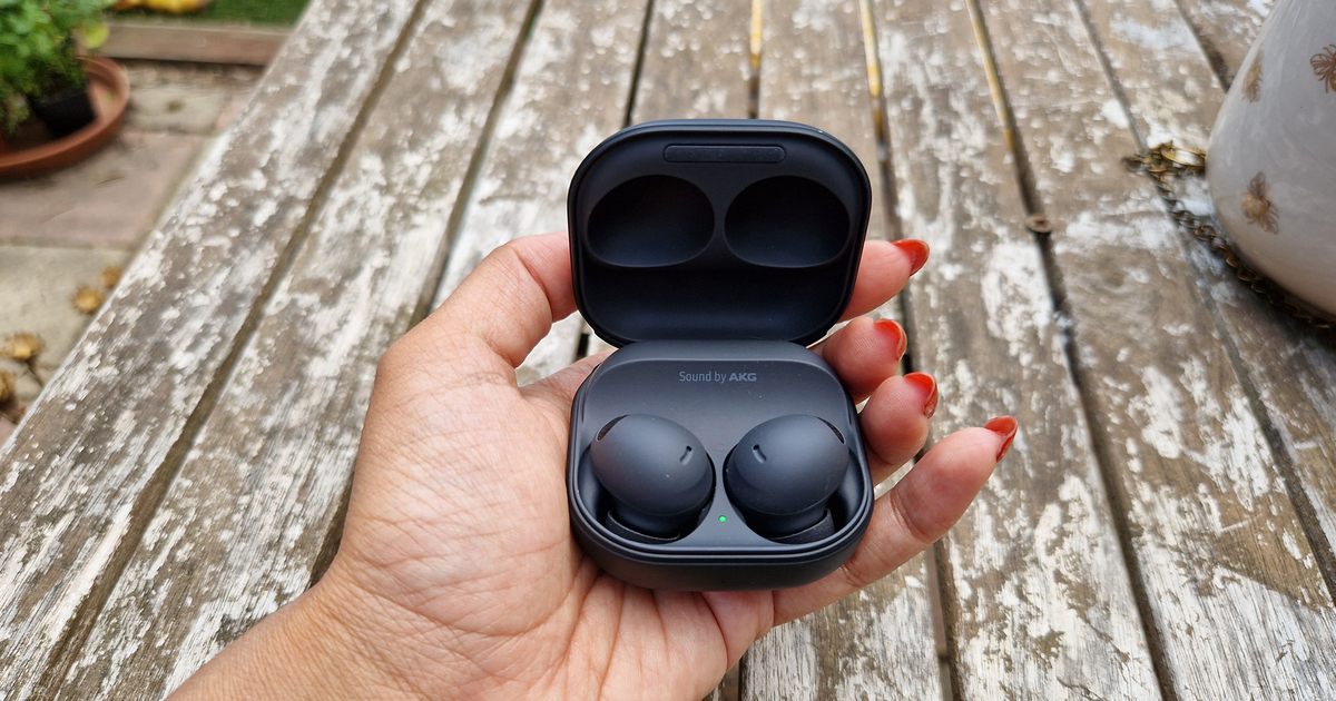 Ny funktion i Galaxy Buds: Samsung Music via touch-gest