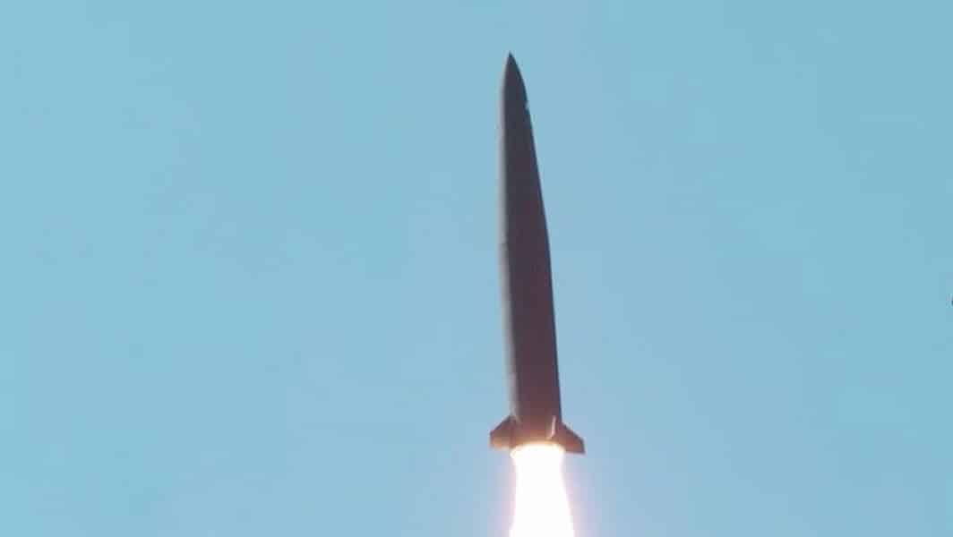 Republiken Korea investerar 218 miljoner dollar för att utveckla en ballistisk missil av typen Hyunmoo-5 med en räckvidd på 3 000 kilometer och en hastighet på över 12 000 km/h för att förstöra underjordiska bunkrar