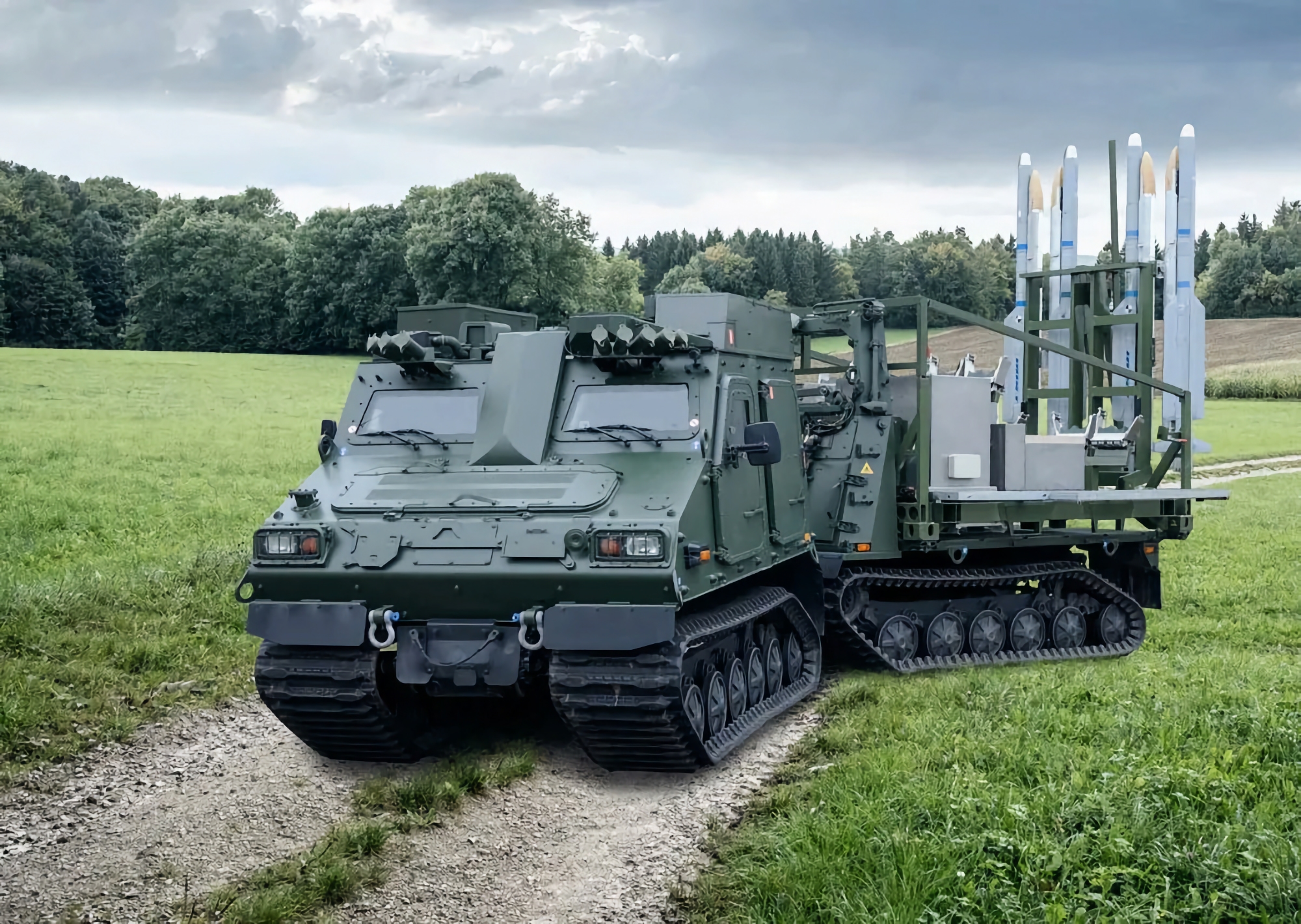 2 IRIS-T SLS SAM-avfyrningsramper, 8 PzH 2000 SAU för reservdelar och 4 HX81 tankbilar: Tyskland har överlämnat ett nytt vapenpaket till Ukraina