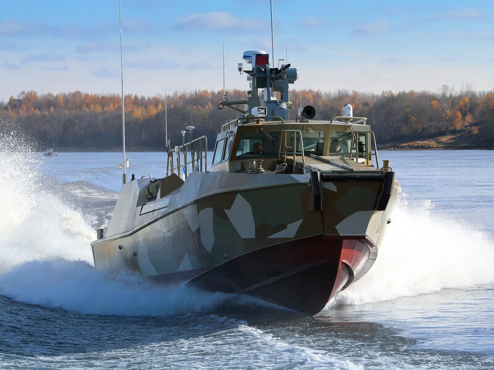 Media: Ukrainsk intelligens som använder Magura V5 maritima drönare träffade två ryska båtar KS-701 "Tuna" (uppdaterad)