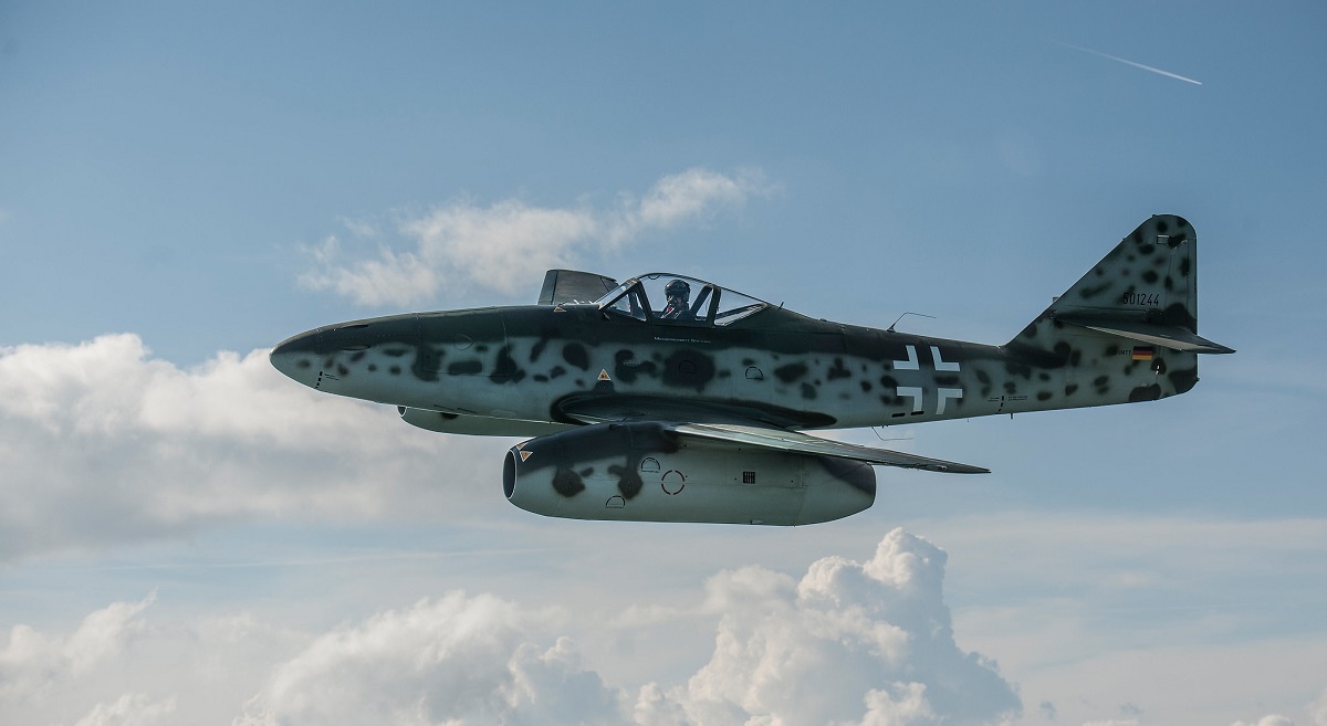 I Storbritannien flög en kopia av det allra första nollgenerationsjaktplanet Messerschmitt Me.262 på RIAT-utställningen