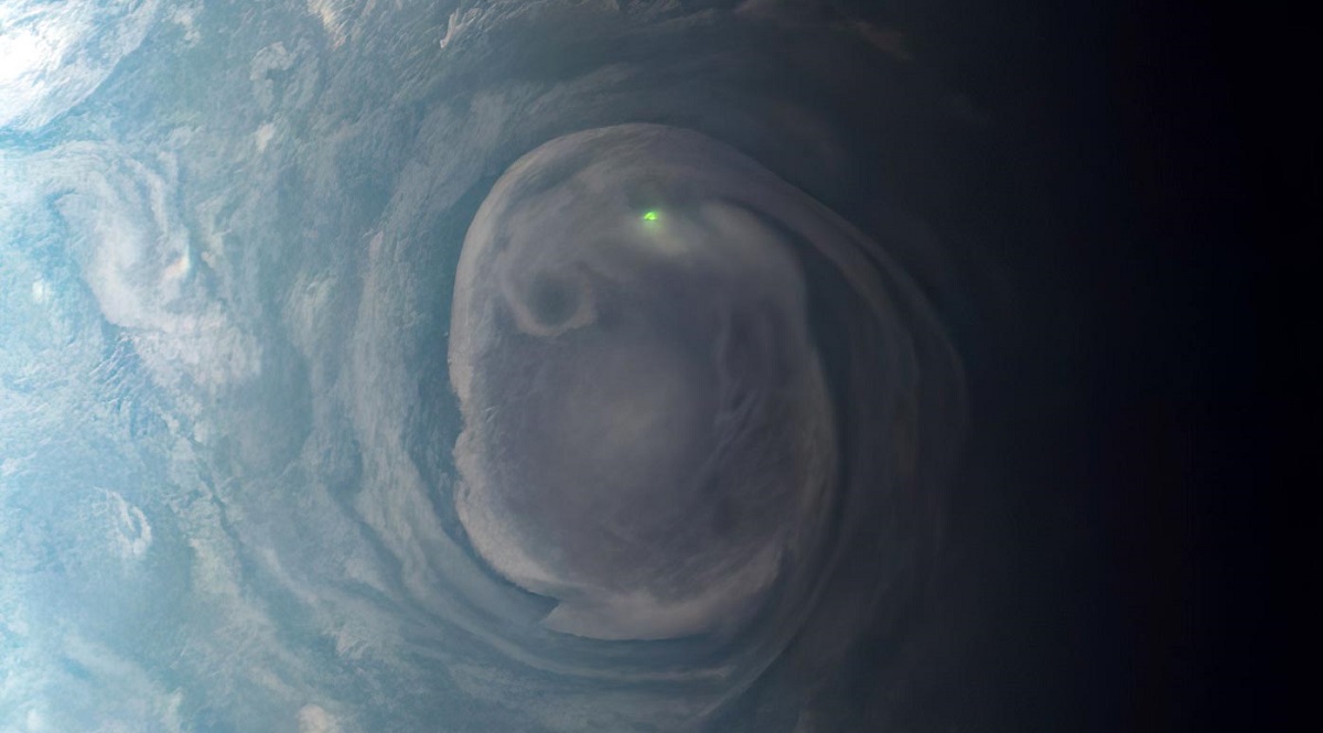 Forskare får av misstag det första fotografiet någonsin av Jupiterblixtar