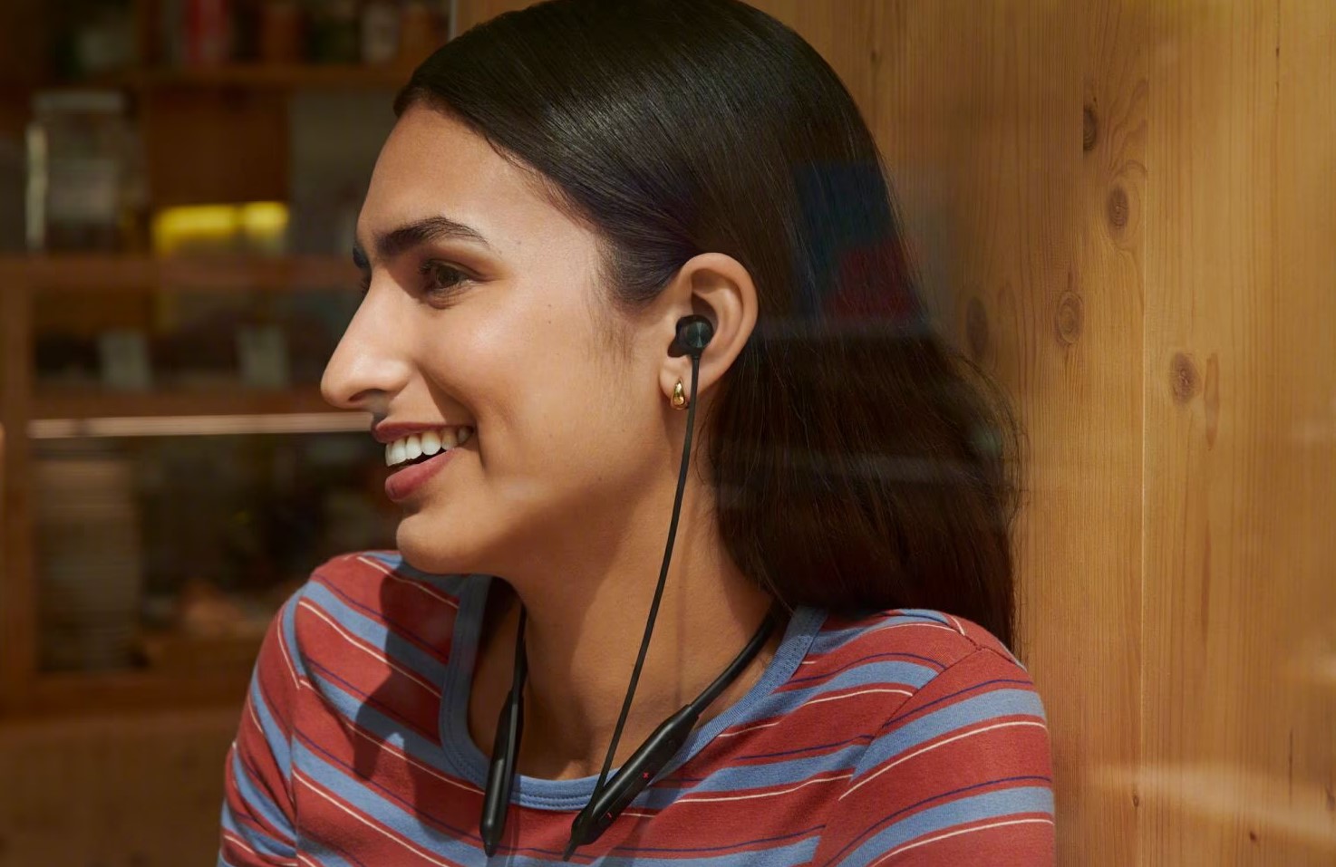 OnePlus Bullets Wireless Z2 ANC: Hörlurar med hybridbrusreducering och snabbladdning för 28 USD