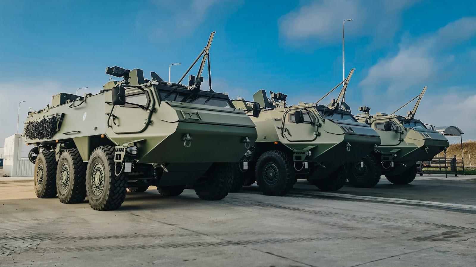 Kontrakt på 470 miljoner euro: Sverige köper en stor mängd Patria 6×6 pansarskyttefordon från Finland