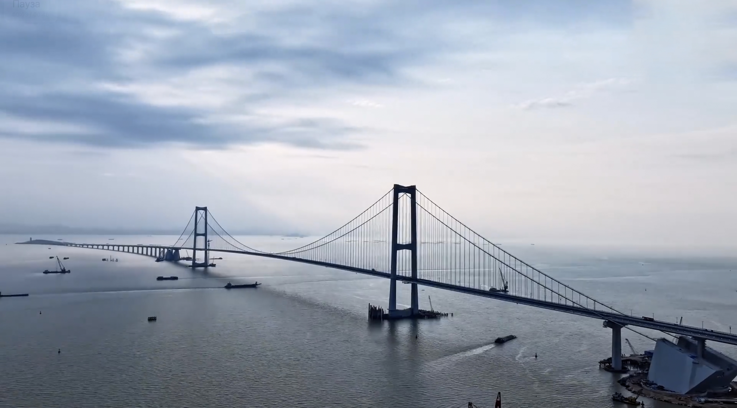Två broar, två konstgjorda öar och en undervattenstunnel: Kina öppnar motorvägen Shenzhen-Zhongshan för 1,5 miljarder dollar efter 7 års arbete