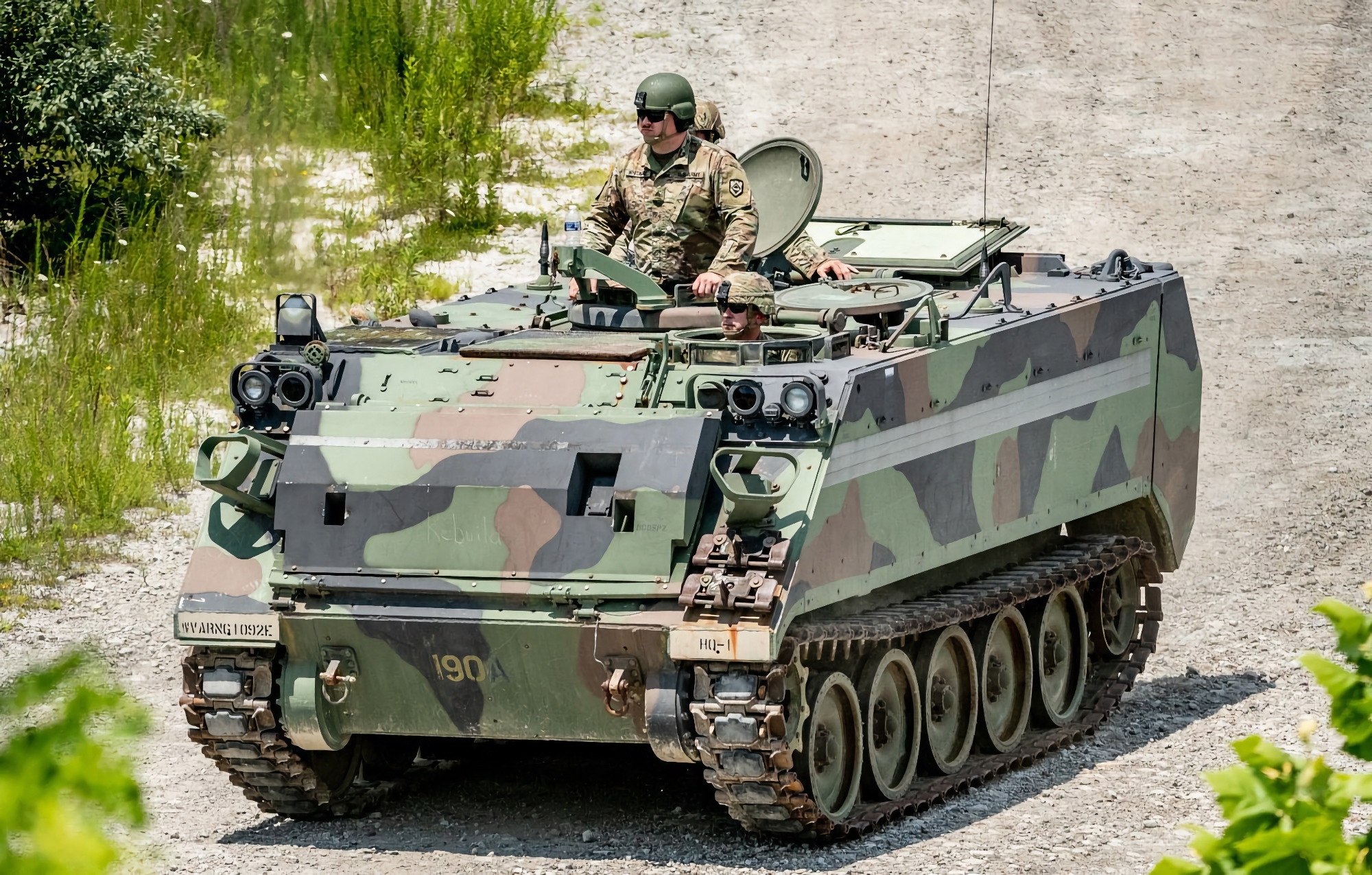 Spanien överför nytt vapenpaket till Ukraina, inklusive pansarfordon, SAM-avfyrningsramper och missiler