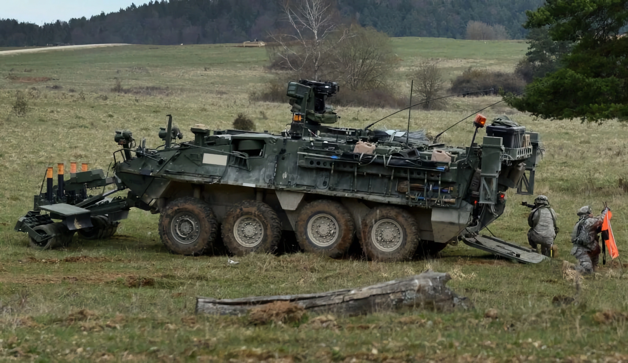 USA förbereder ett nytt militärt stödpaket till Ukraina, som kommer att omfatta klusterammunition och stridsfordonen Bradley och Stryker