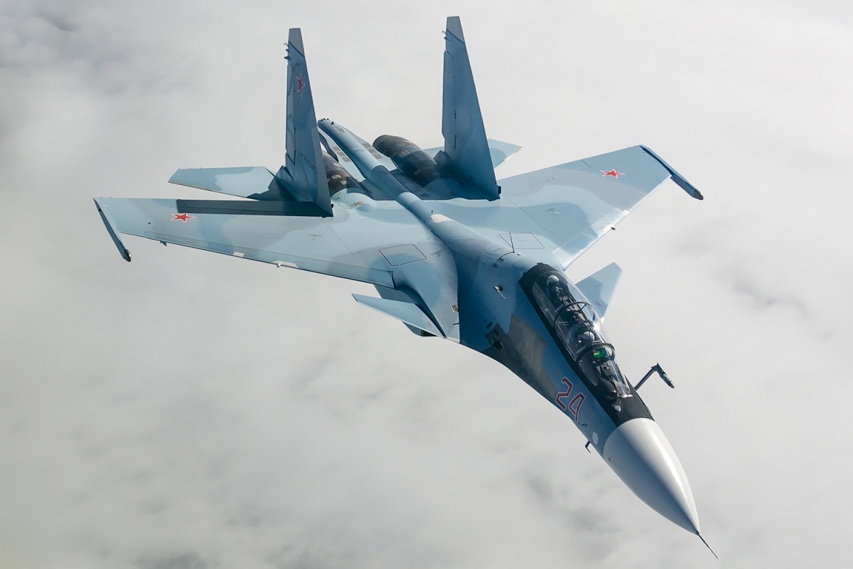 Ett ryskt Su-30 generation 4+ multiroll Su-30 jaktplan värt 30 miljoner dollar eller mer kraschade i Kaliningradregionen