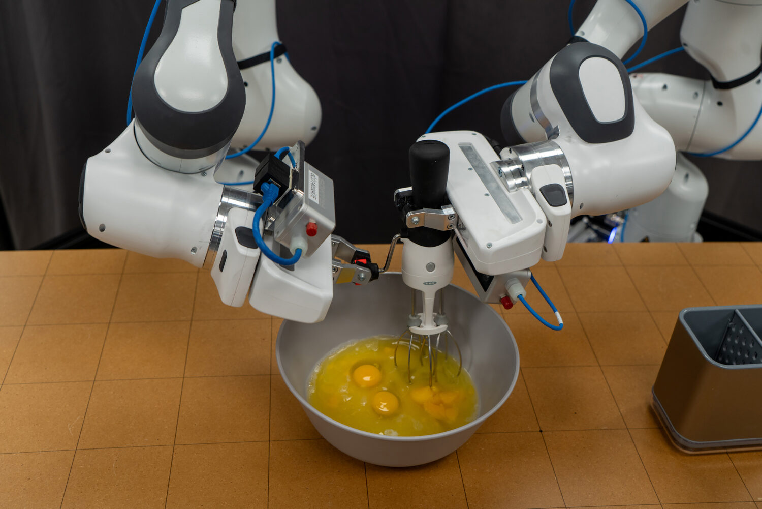 Toyota använder generativ AI för att lära robotar hushållskunskap