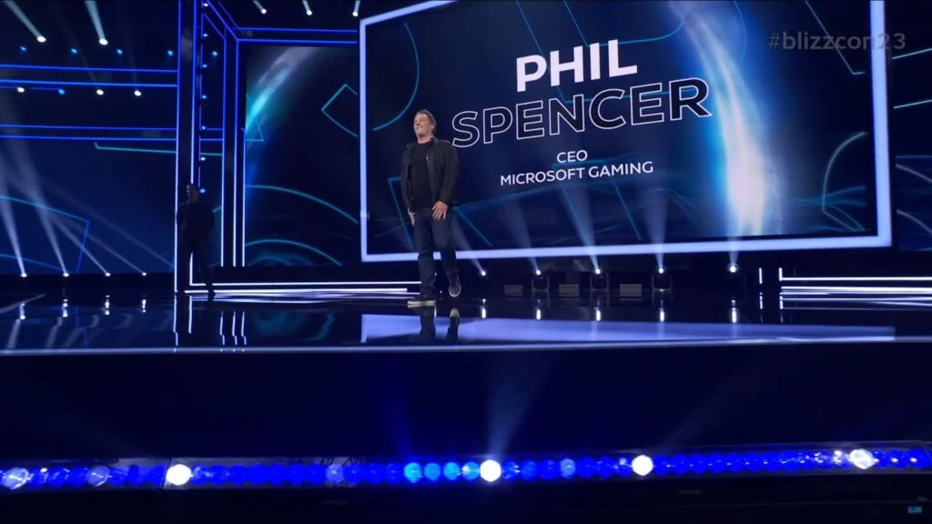 Phil Spencer talar på BlizzCon 23, där han säger att Xbox kommer att "stärka" Blizzard