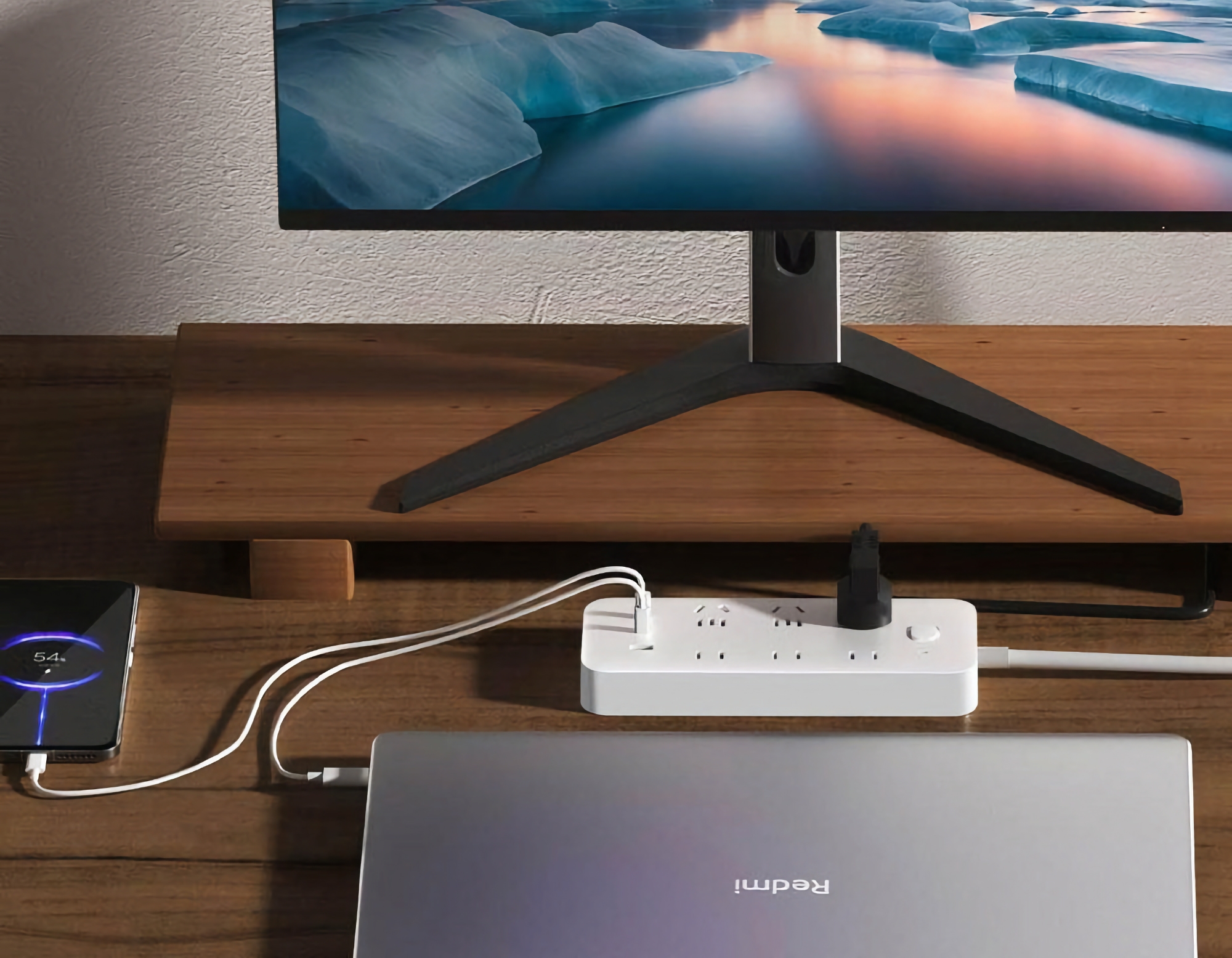 Xiaomi har introducerat ett överspänningsskydd med uttag, USB-portar och 67W effekt för $ 14