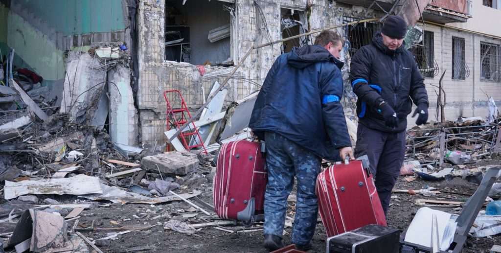 Apples Tim Cook evakuerar medarbetares mormor från Kharkiv under beskjutning