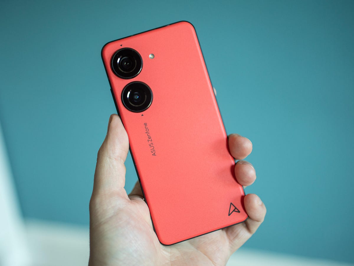 Insider: ASUS förbereder sig för lanseringen av flaggskeppssmartphonen Zenfone 11 Ultra