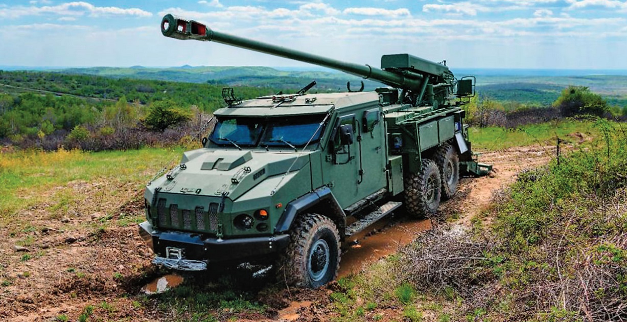Den första ukrainska 155 mm haubitsen har en räckvidd på upp till 42 km - officiella egenskaper hos den uppgraderade 2S22 "Bogdan" avslöjade