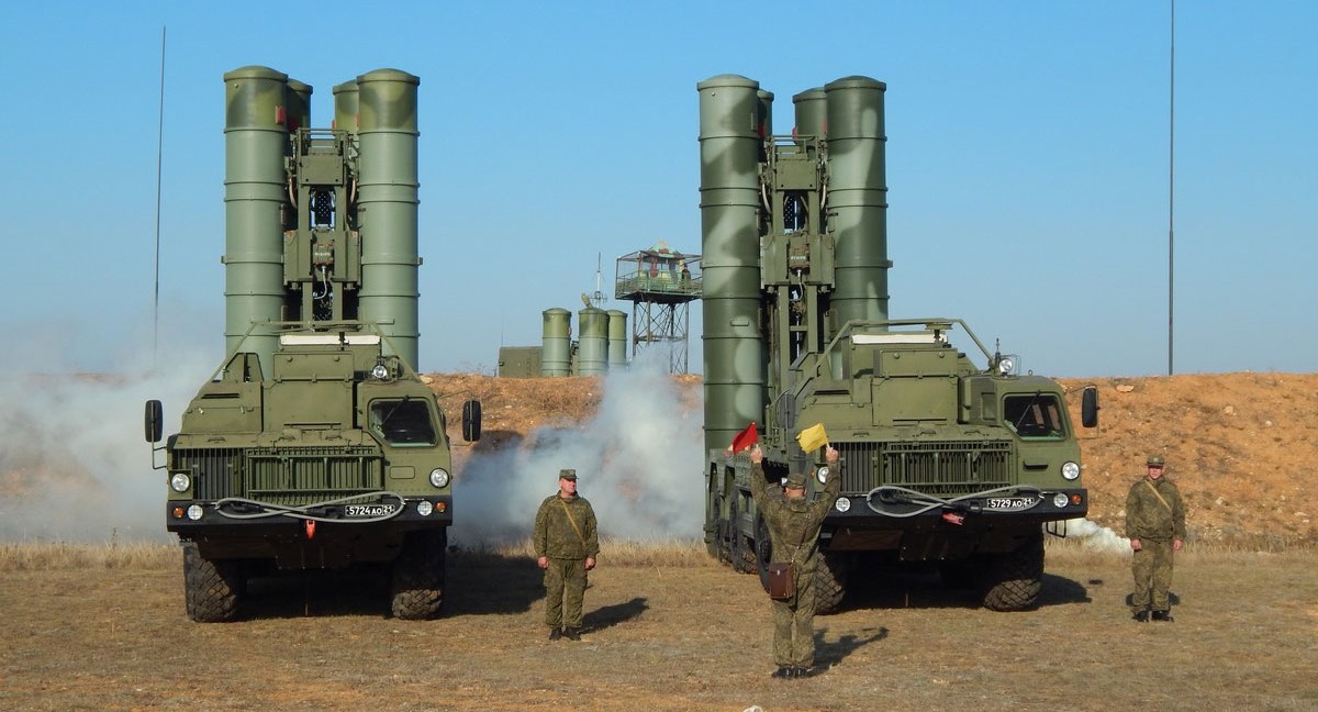 Ukrainska försvarsstyrkor träffade en rysk strategisk luftförsvarsanläggning på Krim
